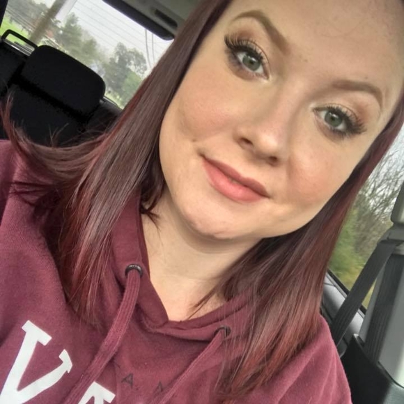 Meet your Posher, Kim - Picture 1 of 1